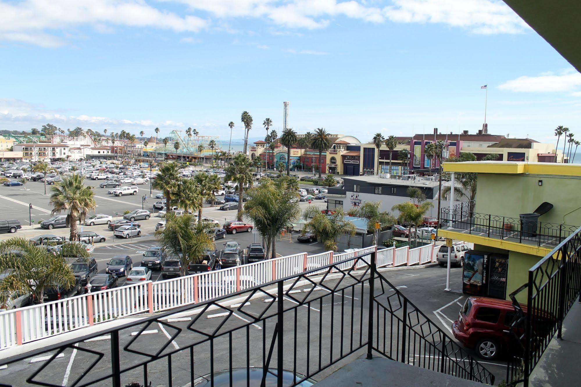 HOTEL FIRESIDE INN BY THE BEACH BOARDWALK BOWLING SANTA CRUZ CA